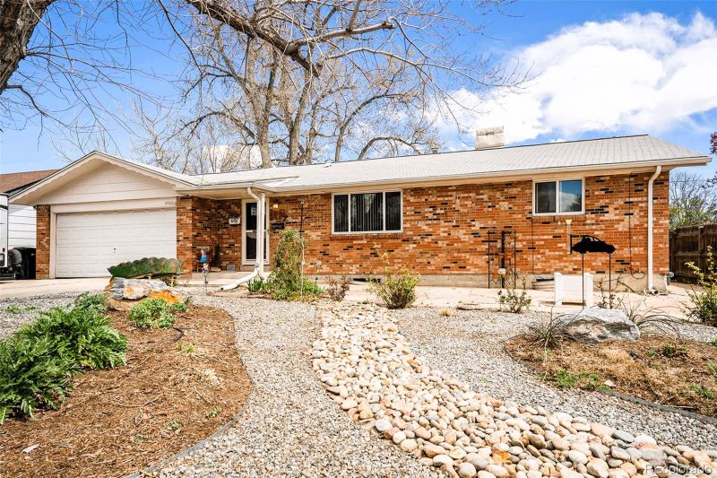8482 Chase St, Arvada, CO 80003