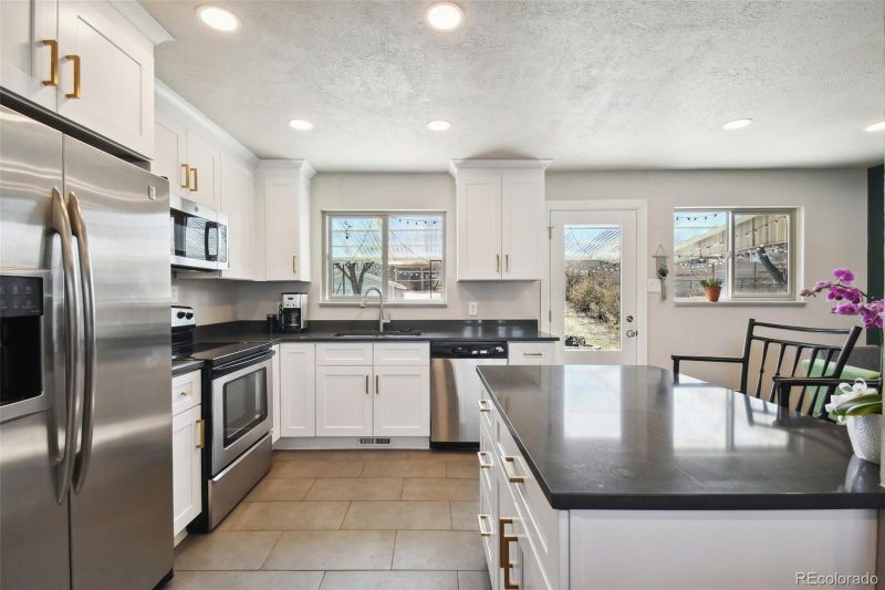 11380 W Exposition Ave, Lakewood, CO 80226