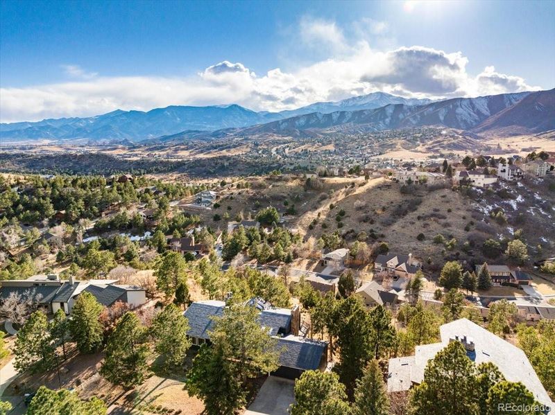 6850 Cedar Ridge Ct, Colorado Springs, CO 80919