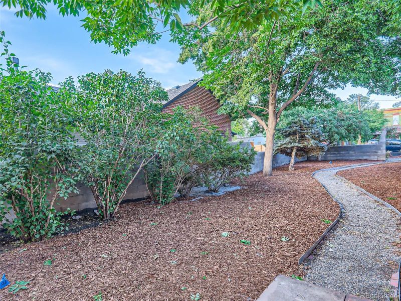 849 Mariposa St, Denver, CO 80204