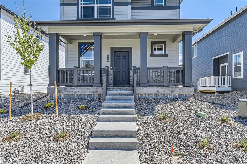 540 Cottonwood Ave, Bennett, CO 80102