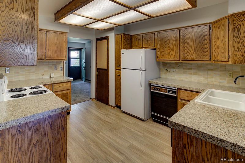 668 Norfolk Way, Aurora, CO 80011