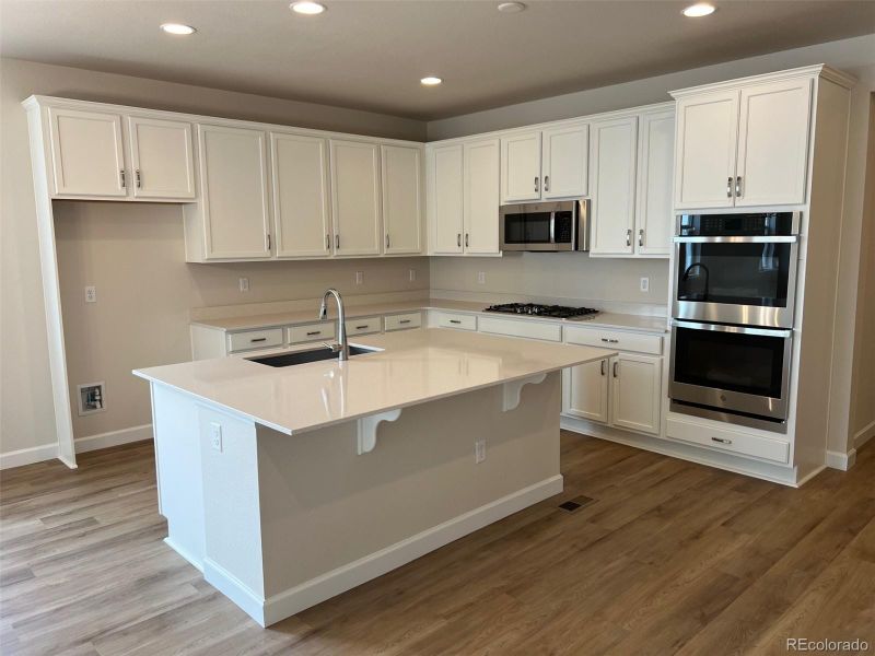 8002 Cokedale Cir, Littleton, CO 80125