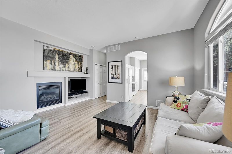 110 W Sterne Pw, Littleton, CO 80120