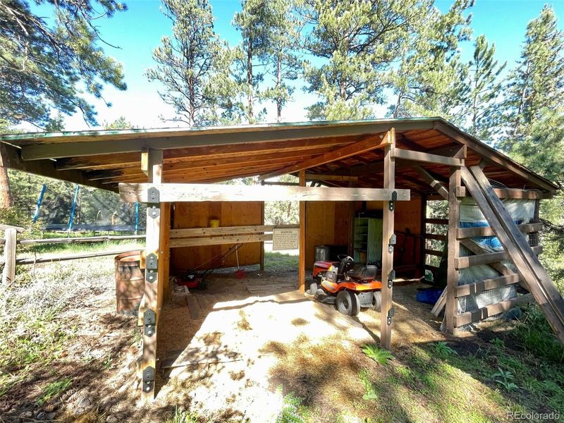 2315 Cr 68, Bailey, CO 80421