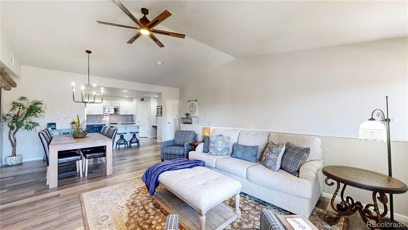 2215 Calais Dr #7B, Longmont, CO 80504