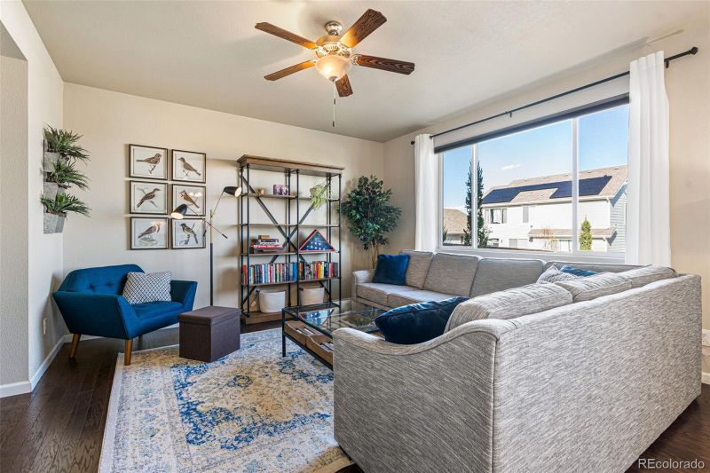 2812 Tallgrass Ln, Berthoud, CO 80513