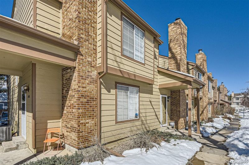 896 Summer Dr #15D, Highlands Ranch, CO 80126