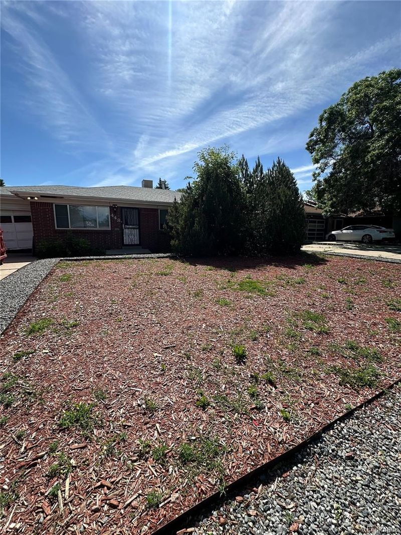 448 Tucson St, Aurora, CO 80011