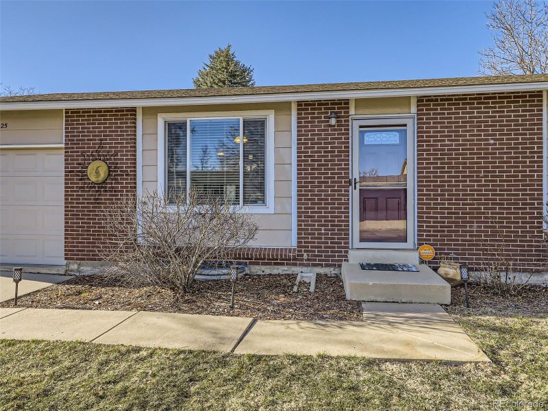 3525 E 117th Dr, Thornton, CO 80233