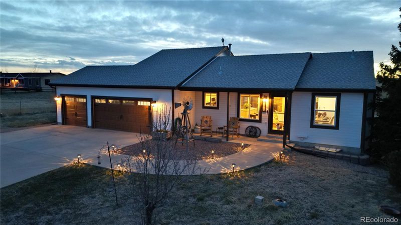 43145 Saddlehorn Dr, Elizabeth, CO 80107