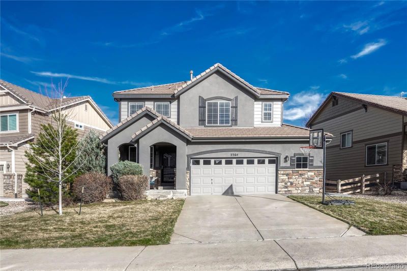 2364 Broadleaf Loop, Castle Rock, CO 80109