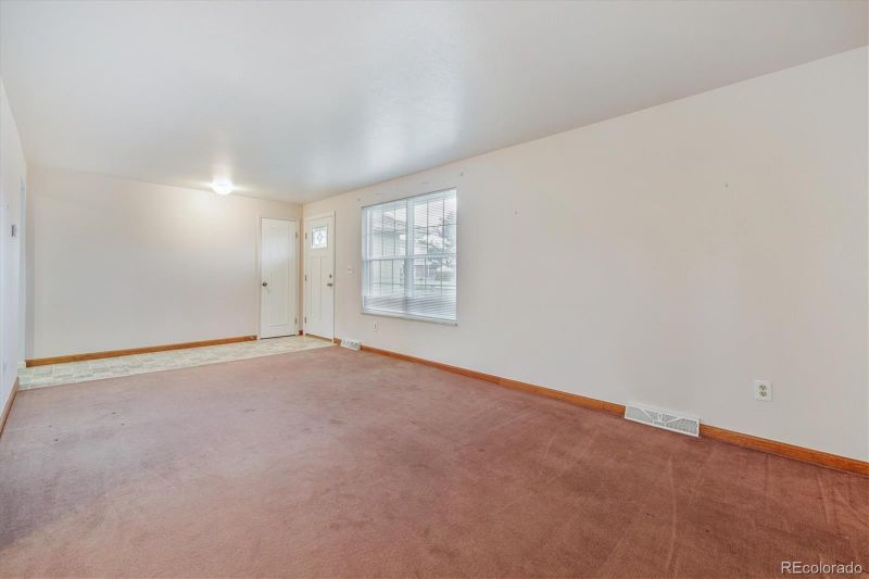 6574 S Clermont Ct, Centennial, CO 80121