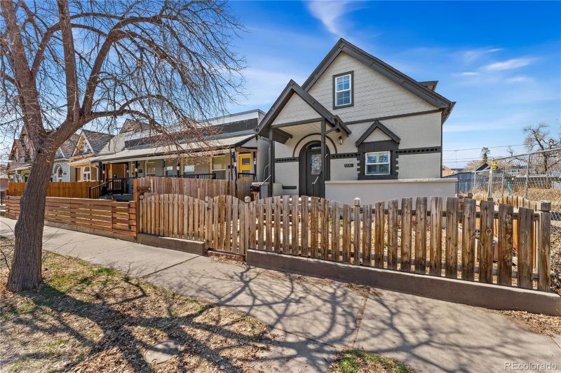 3721 N Franklin St, Denver, CO 80205