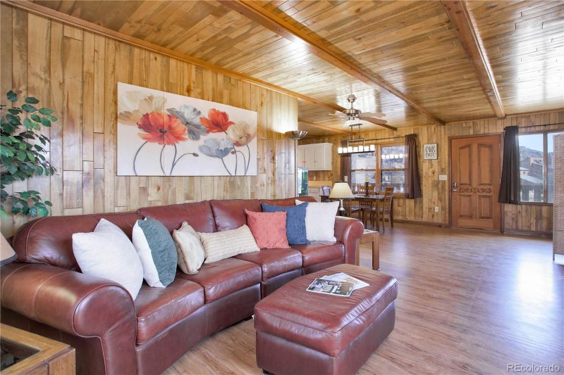 8624 Pfitzer Rd, Loveland, CO 80538
