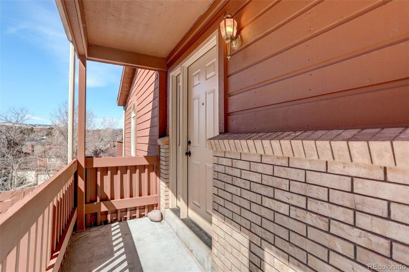 61 Wright Ct, Lakewood, CO 80228