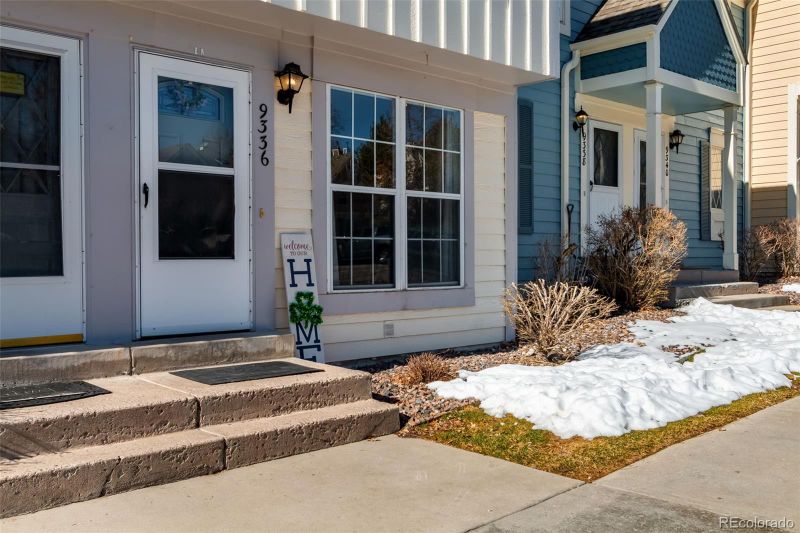 9336 W Ontario Dr, Littleton, CO 80128
