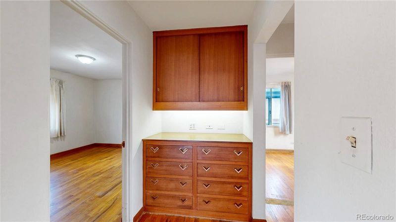 386 S Raleigh St, Denver, CO 80219