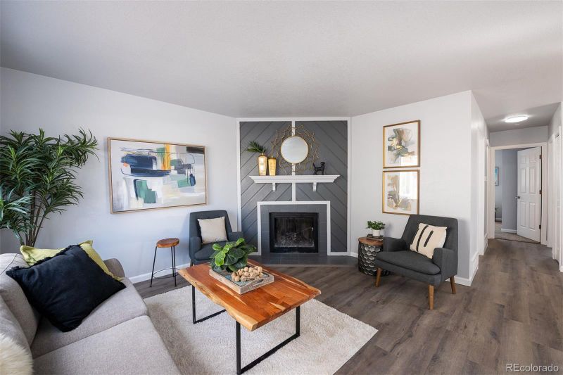 15936 E Radcliff Pl #B, Aurora, CO 80015