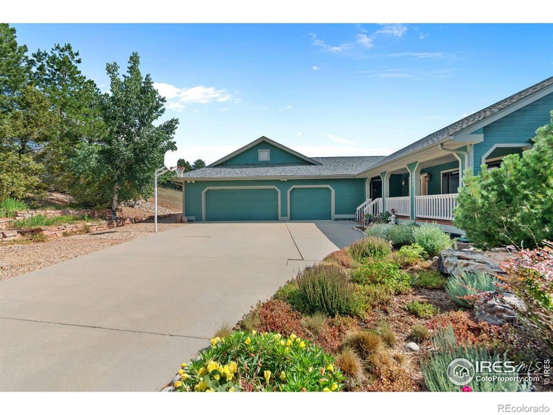 8824 Sage Valley Rd, Longmont, CO 80503