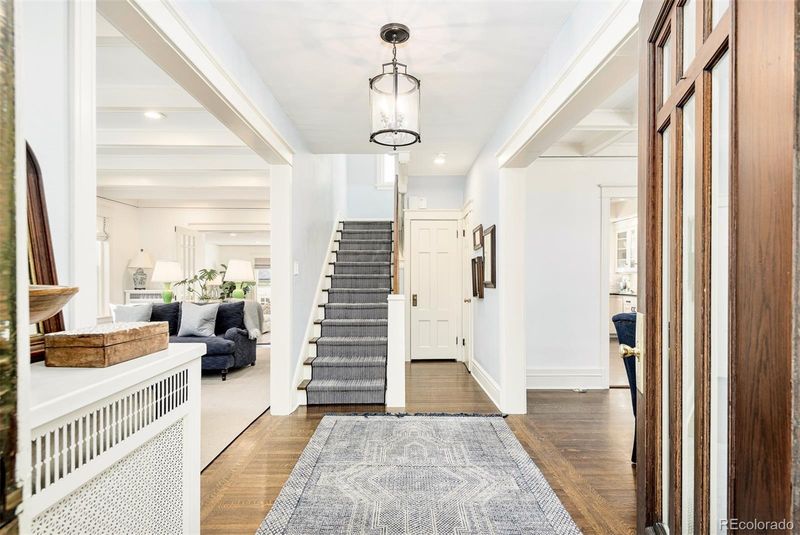 635 Vine St, Denver, CO 80206