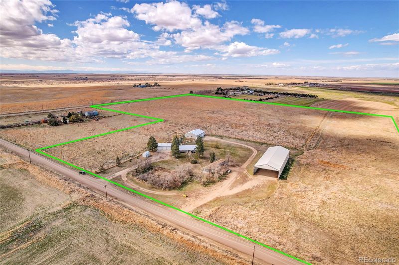 52405 E 48th Ave, Strasburg, CO 80136