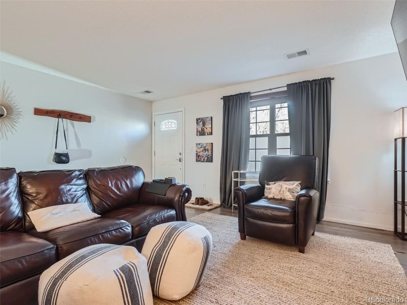 2543 S Crystal St, Aurora, CO 80014