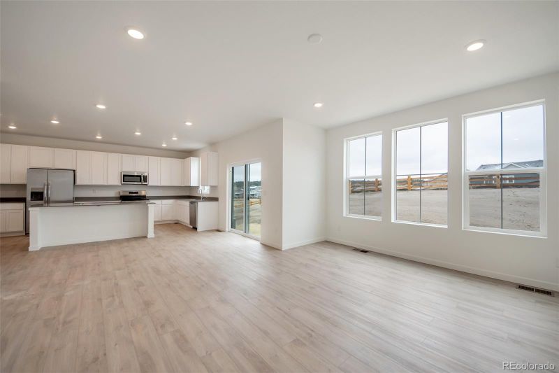 708 Yankee Boy Loop, Elizabeth, CO 80107
