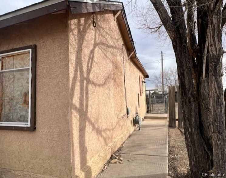 1102 E 2nd, Pueblo, CO 81001