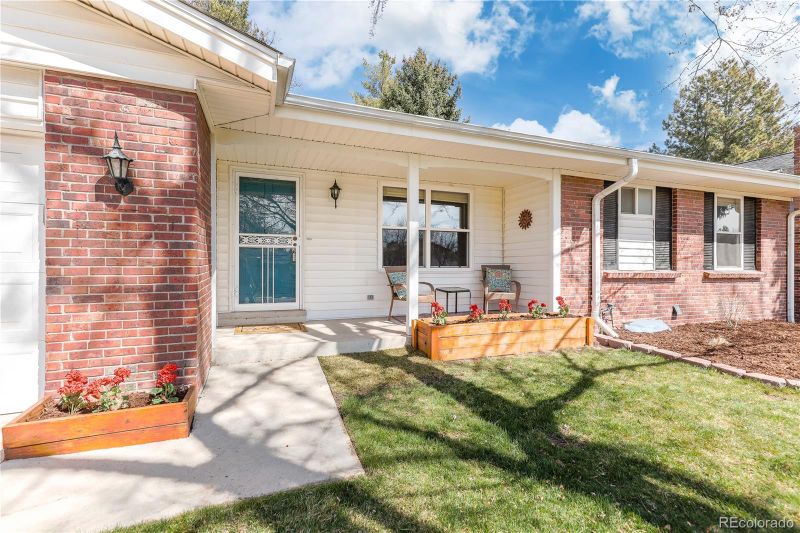 6334 S Jay Way, Littleton, CO 80123