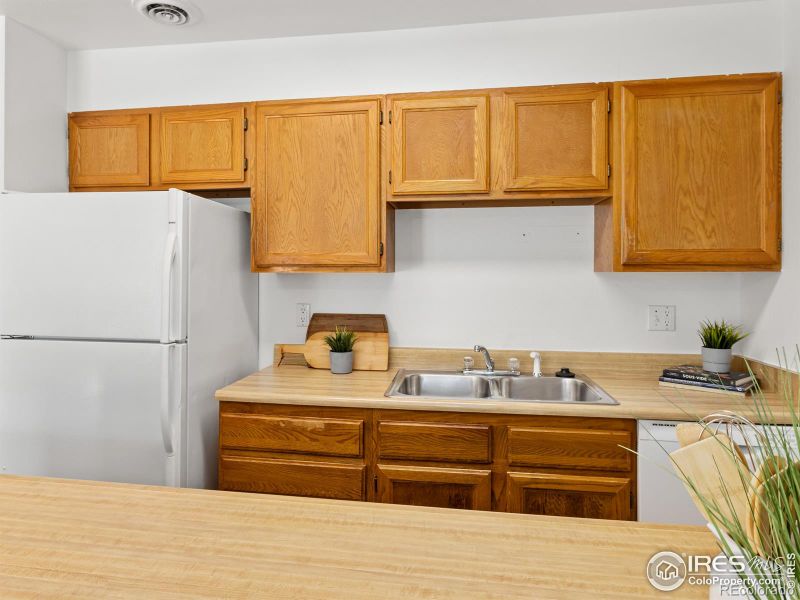 225 E 8th Ave #A4, Longmont, CO 80504