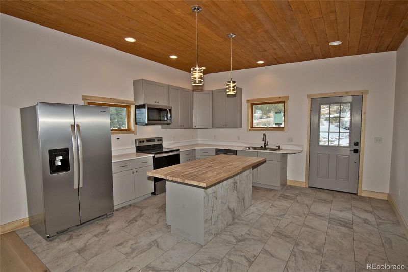 4421 E Twinview, Crestone, CO 81131