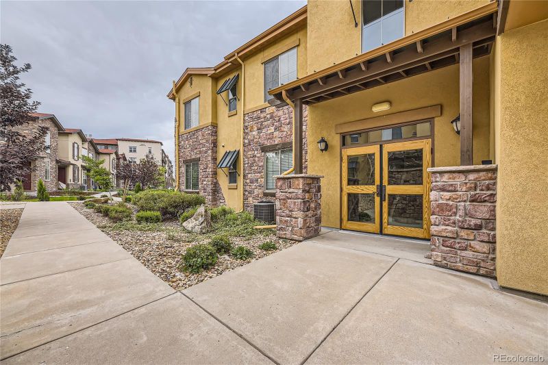 2320 Primo Rd #201, Highlands Ranch, CO 80129