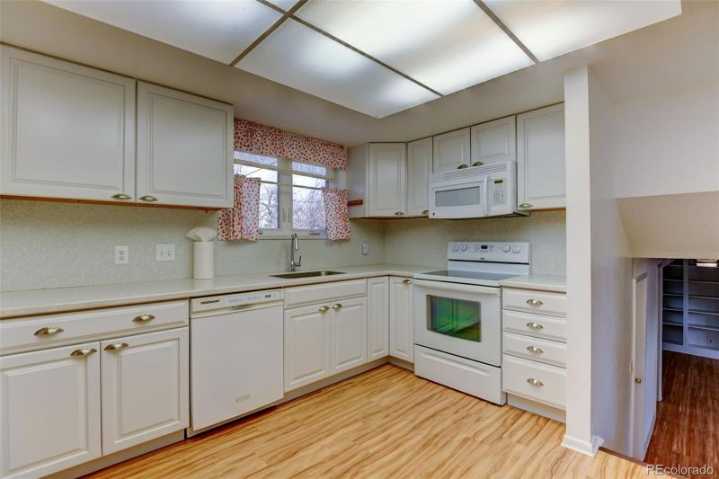 10511 Wyandot St, Northglenn, CO 80234