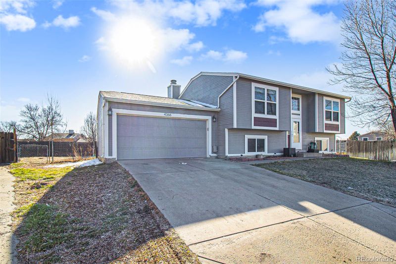 4366 E 117th Pl, Thornton, CO 80233