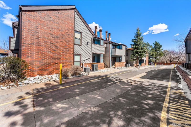 12055 E Harvard Ave #102, Aurora, CO 80014