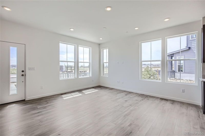 5472 Second Ave, Timnath, CO 80547