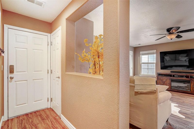 17254 E Kansas Dr, Aurora, CO 80017
