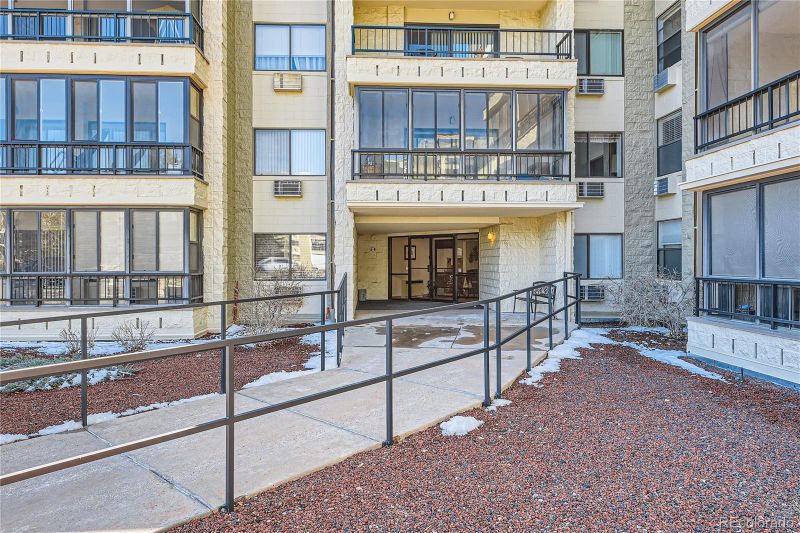 13901 E Marina Dr #604, Aurora, CO 80014