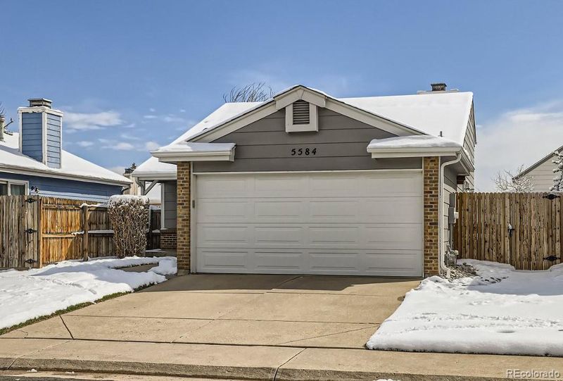 5584 S Zang St, Littleton, CO 80127