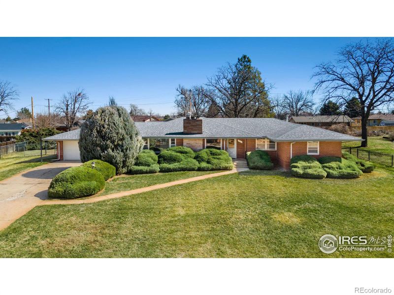 2442 Sunset Ln, Greeley, CO 80634
