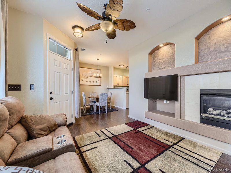 488 Black Feather Loop #208, Castle Rock, CO 80104