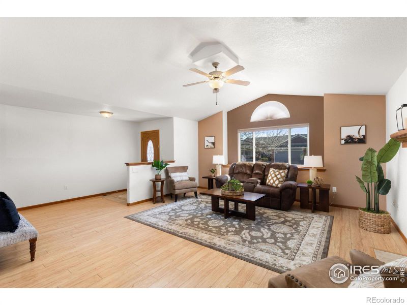 1545 La Jara St, Loveland, CO 80538