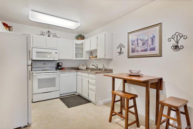600 S Clinton St #7A, Denver, CO 80247