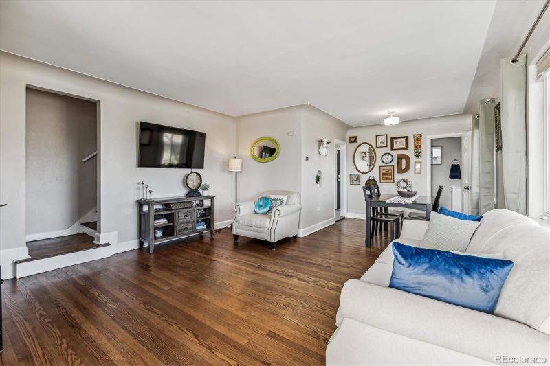 2231 Newport St, Denver, CO 80207