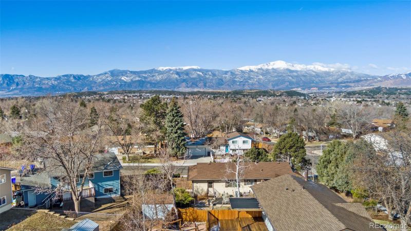 4935 N Splitrail Dr, Colorado Springs, CO 80917
