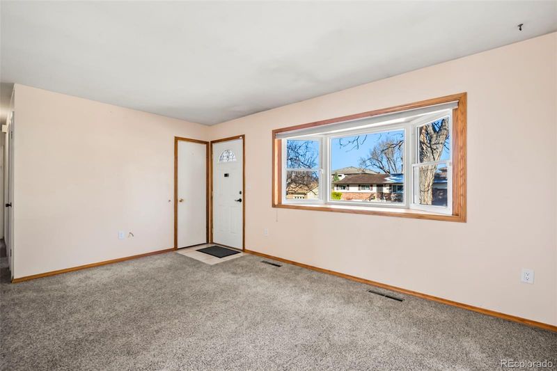 4935 N Splitrail Dr, Colorado Springs, CO 80917