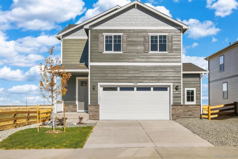 272 S Uriah St, Aurora, CO 80018