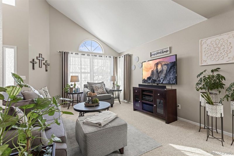 1086 Highland Park Dr, Broomfield, CO 80020