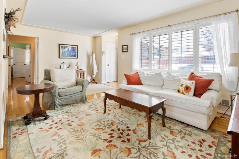 5661 E Cornell Ave, Denver, CO 80222